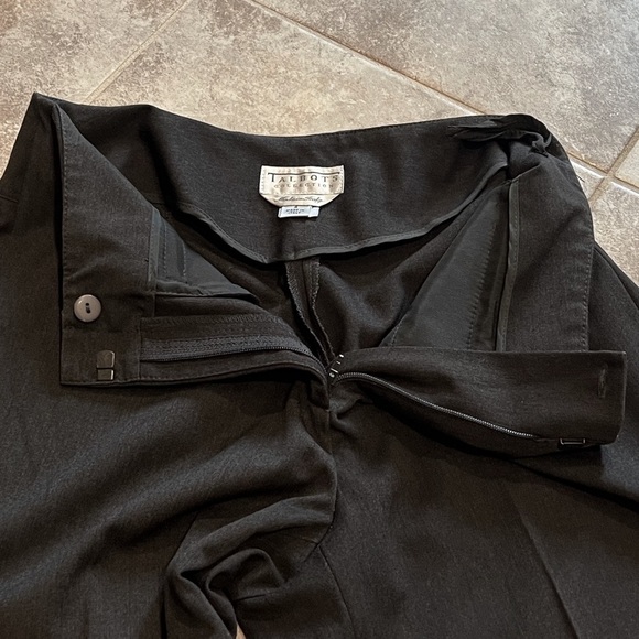 NEW Talbots Refined Bi Stretch Straight Leg Gray Pants Size 4 Charcoal Gray - Picture 7 of 11